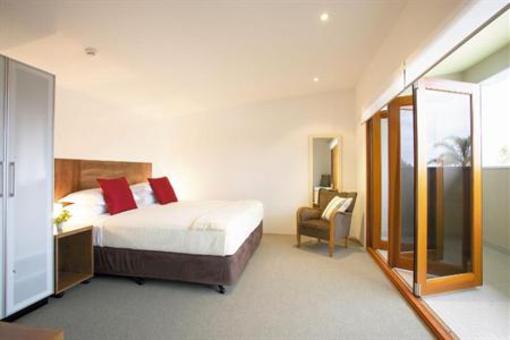 фото отеля Sunset Suites