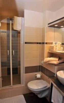 фото отеля Hotel Gambetta Lons-le-Saunier