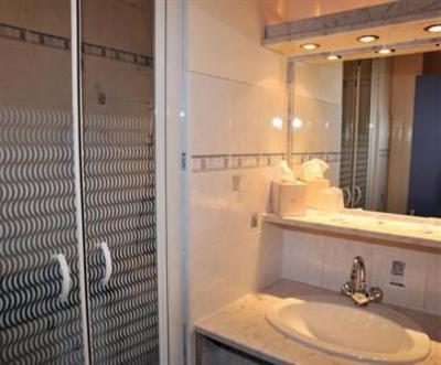 фото отеля Hotel Gambetta Lons-le-Saunier