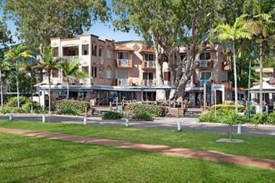 фото отеля Alassio On The Beach Apartments Cairns