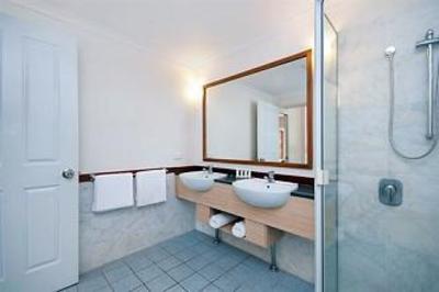 фото отеля Alassio On The Beach Apartments Cairns