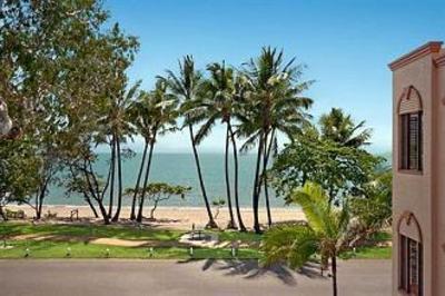 фото отеля Alassio On The Beach Apartments Cairns