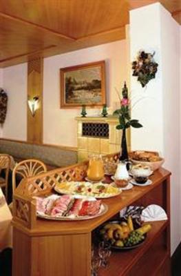 фото отеля Hotel Dora Bad Reichenhall