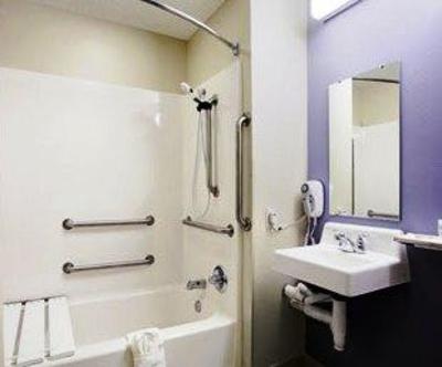фото отеля Microtel Inn & Suites-Spring Hill