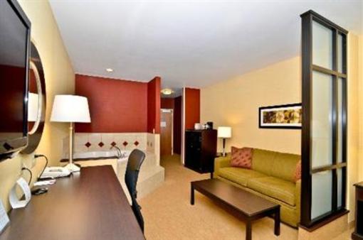 фото отеля Comfort Suites Helena