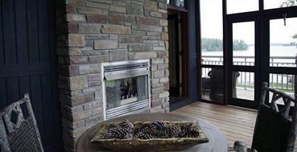 фото отеля Windermere House Cottage Windermere (Canada)