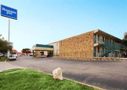фото отеля Rodeway Inn New Braunfels