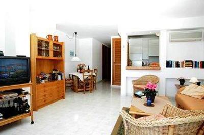 фото отеля Edificio Puerto Apartment Ses Salines