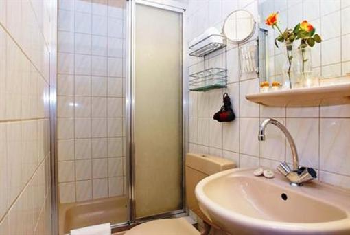 фото отеля Hotel Pension Haubach Central