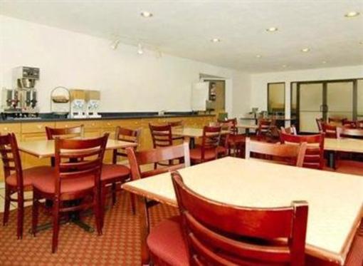 фото отеля Baymont Inn and Suites Albuquerque Downtown