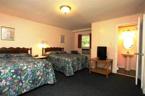 фото отеля Hyland Motor Inn