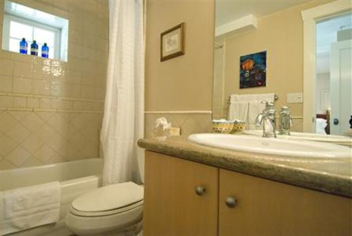 фото отеля Hycroft Suites