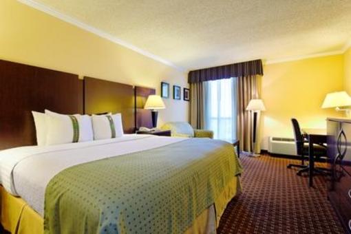 фото отеля Holiday Inn Corpus Christi Airport Hotel & Conference Center