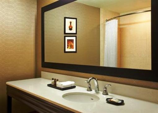 фото отеля Sheraton Hotel and Convention Center