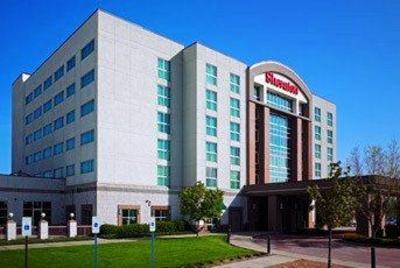 фото отеля Sheraton Hotel and Convention Center