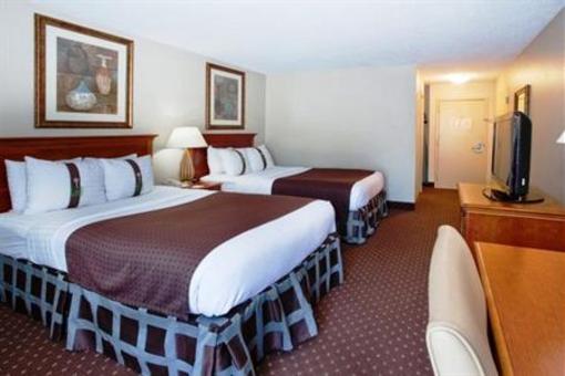 фото отеля Holiday Inn Columbus North I-185