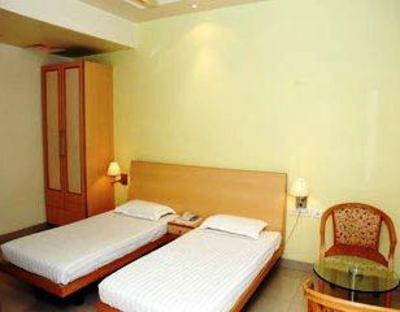 фото отеля Log Inn Hospitality Redefined