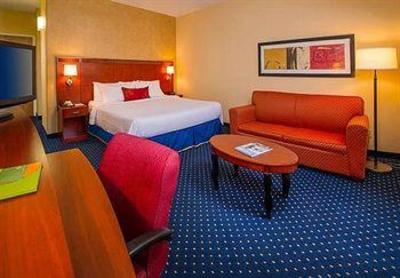 фото отеля Courtyard by Marriott Charlottesville North
