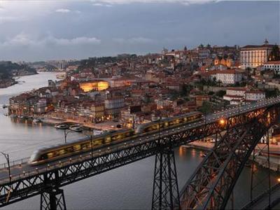 фото отеля Hotel Requinte Vila Nova de Gaia