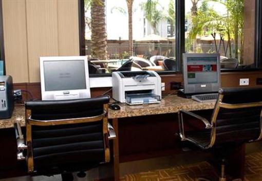 фото отеля Courtyard by Marriott Los Angeles Burbank Airport