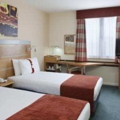 фото отеля Express by Holiday Inn Cardiff