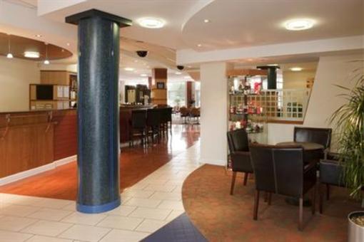 фото отеля Express by Holiday Inn Cardiff