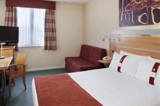 фото отеля Express by Holiday Inn Cardiff