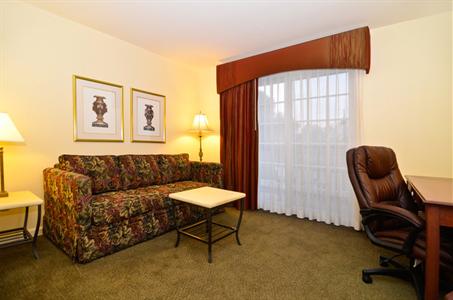 фото отеля BEST WESTERN PLUS Cedar Inn & Suites