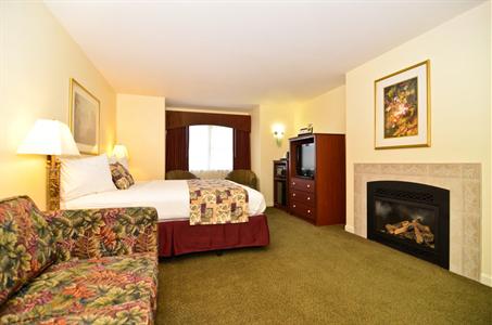 фото отеля BEST WESTERN PLUS Cedar Inn & Suites
