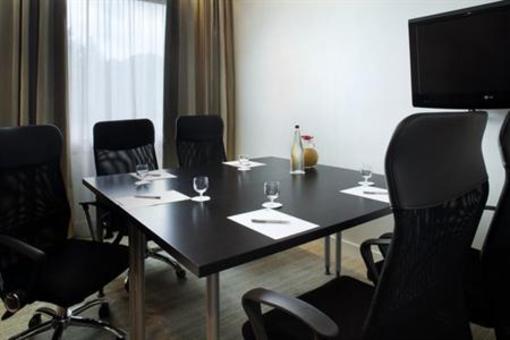 фото отеля Express By Holiday Inn Paris Charles De Gaulle Airport Roissy-en-France
