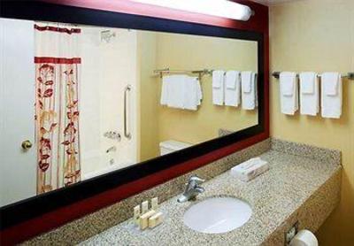 фото отеля Courtyard by Marriott Alexandria