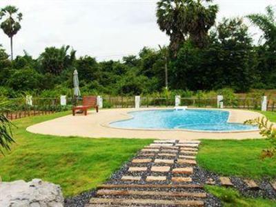 фото отеля Bangyai Buri Resort