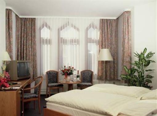 фото отеля Hotel Kaiserhof Kelbra
