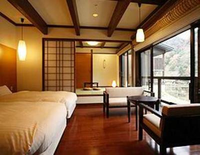 фото отеля Takedao Onsen Koyoukan Bettei Azalee Inn Takarazuka