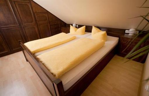 фото отеля Hotel Gasthof Dorfkrug Langenargen