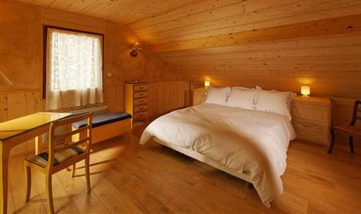фото отеля Le Chalet de la Pinede