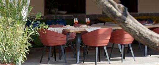фото отеля Poggio Antico Apartments Monte San Vito