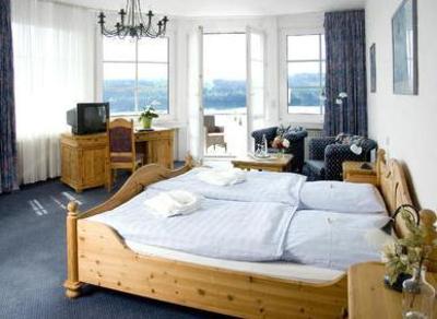 фото отеля Hotel And Restaurant Seehof Sundern