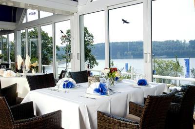 фото отеля Hotel And Restaurant Seehof Sundern