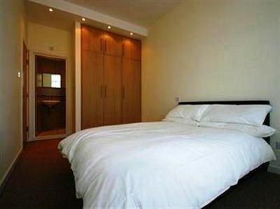 фото отеля Luton Airport Accomodation