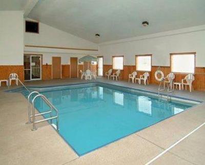 фото отеля Quality Inn & Suites Eldridge On The Edge of Davenport Iowa