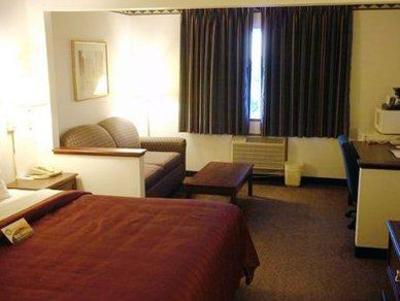 фото отеля Quality Inn & Suites Eldridge On The Edge of Davenport Iowa