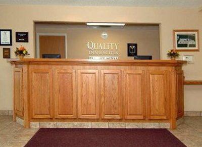 фото отеля Quality Inn & Suites Eldridge On The Edge of Davenport Iowa