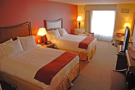 фото отеля Holiday Inn Express Hotel & Suites Lincoln