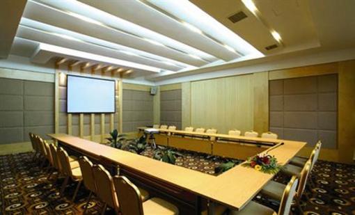 фото отеля Lilac Garden Hotel Taiping Lake
