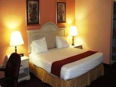 фото отеля Super 8 Freeport