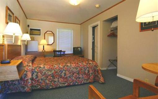 фото отеля Maple Leaf Motel Littleton (New Hamsphire)