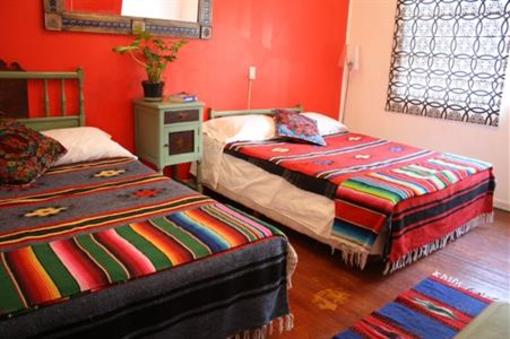 фото отеля Hostal B&B Dos Fridas y Diego