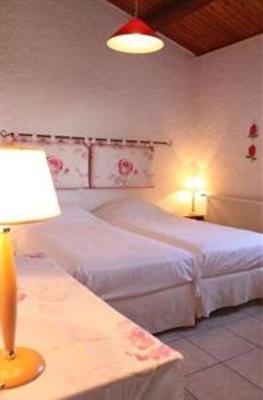 фото отеля Motel Ile de Lumiere Saint-Pierre-d'Oleron