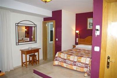 фото отеля Hostal Navas 14